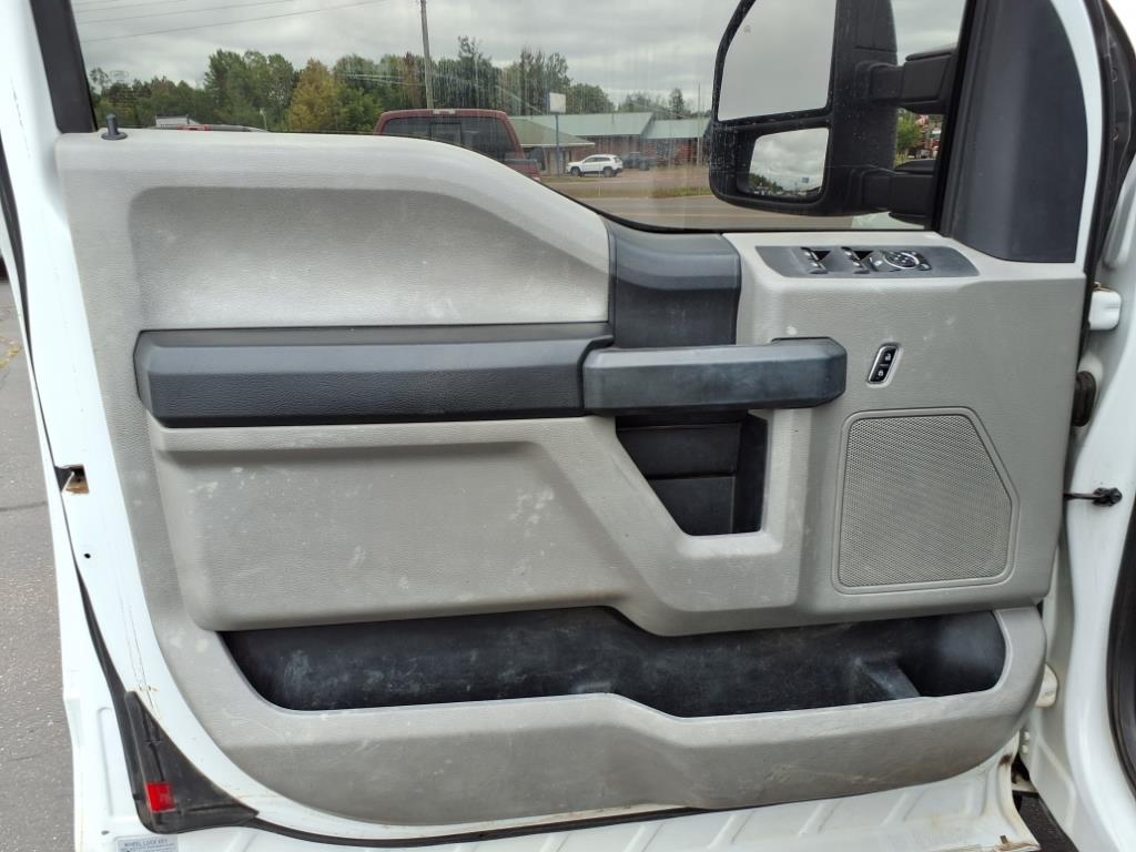 2017 Ford F-250 XLT photo 11
