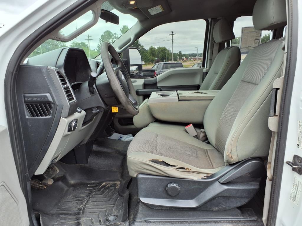 2017 Ford F-250 XLT photo 13