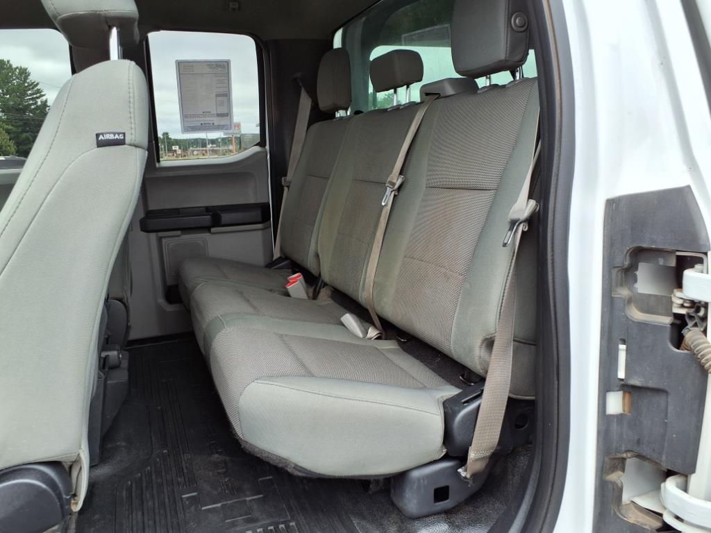 2017 Ford F-250 XLT photo 14