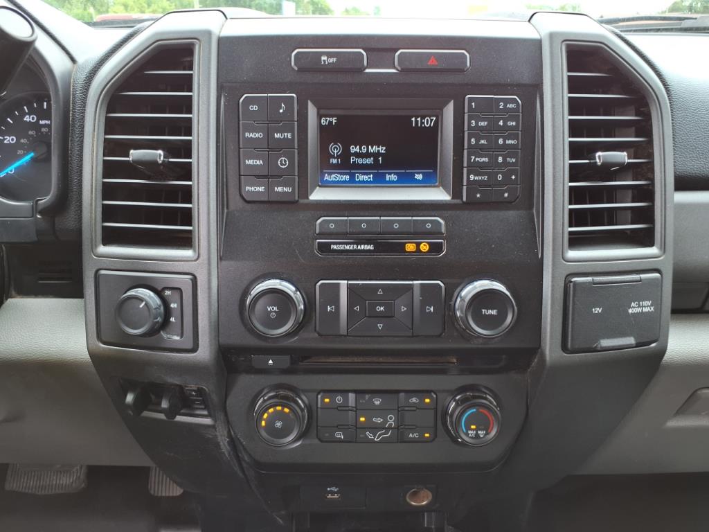 2017 Ford F-250 XLT photo 19