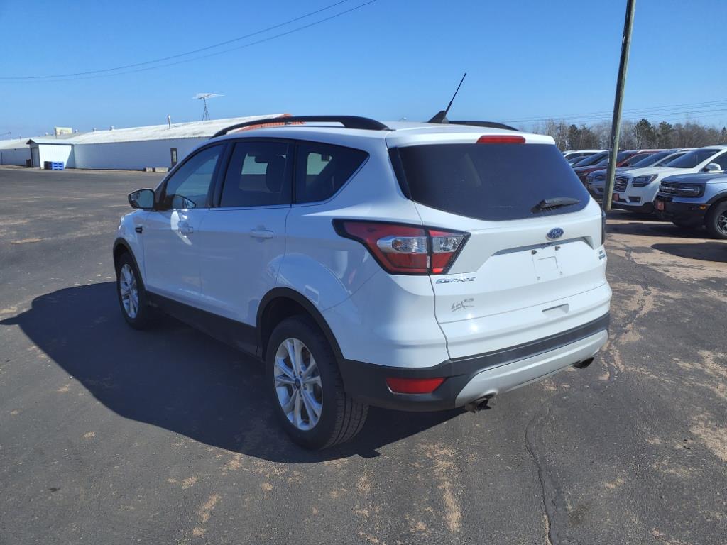 2018 Ford Escape SE photo 2