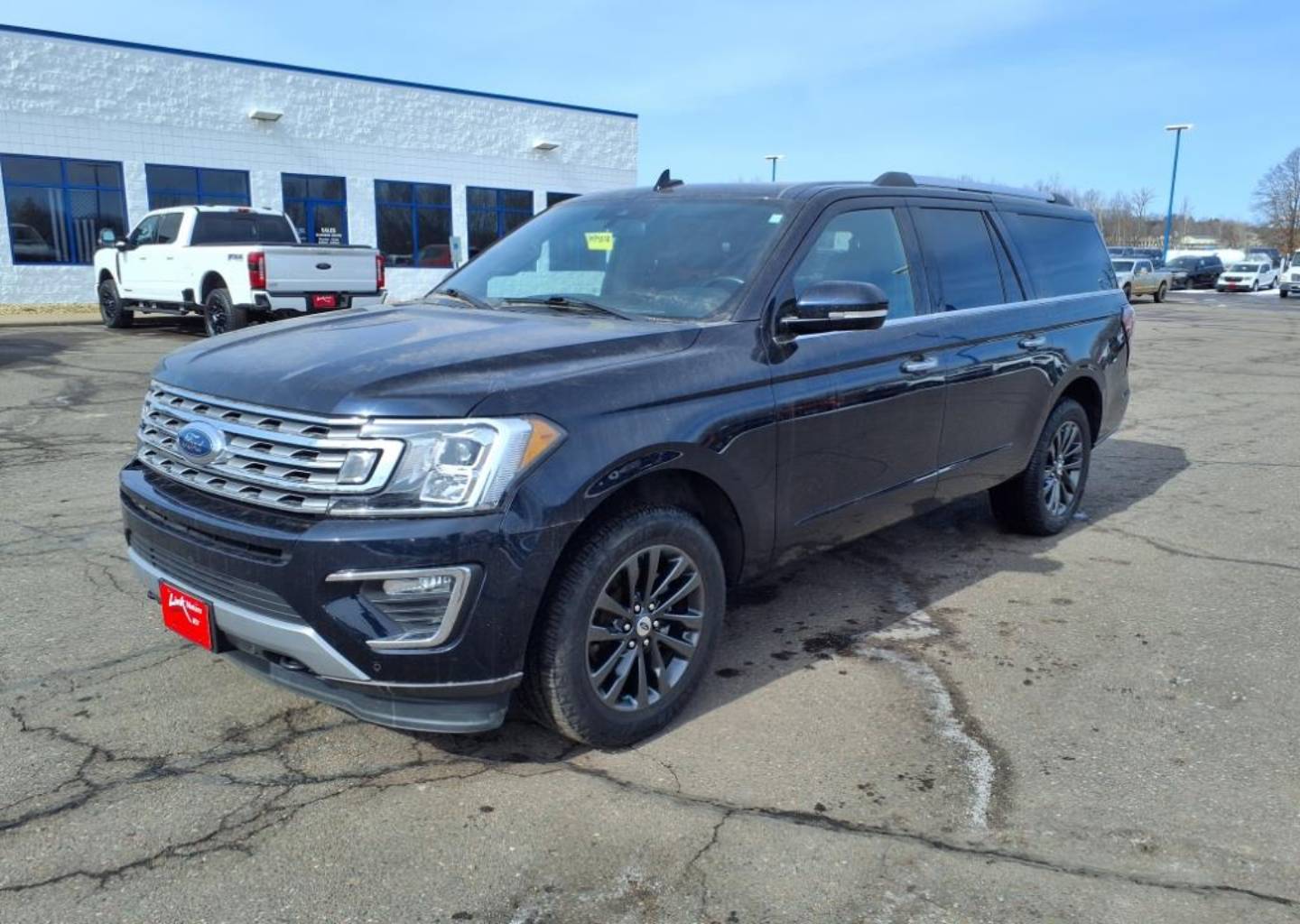 2021 Ford Expedition Limited's photo