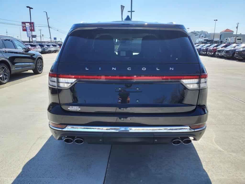 2025 Lincoln Aviator Reserve photo 4