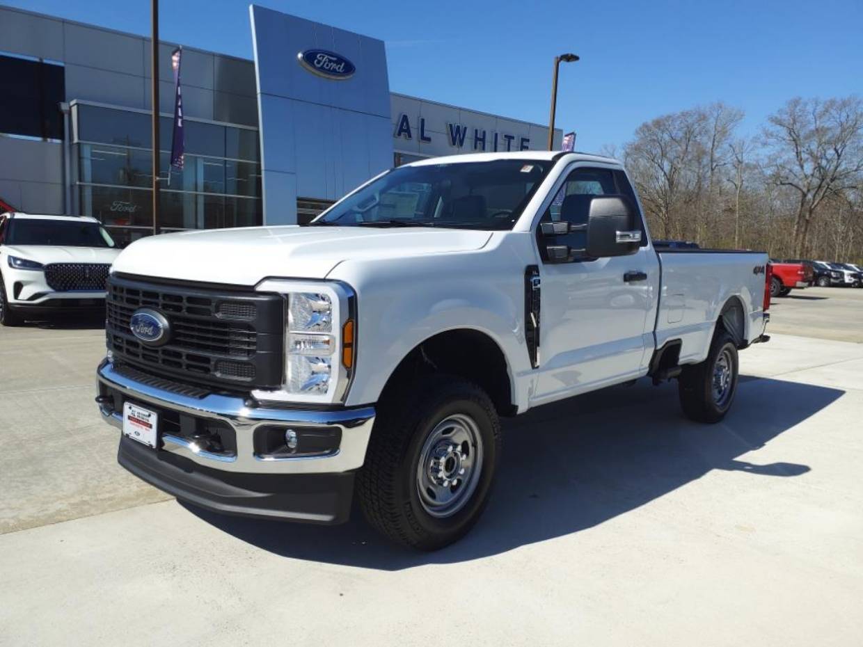 2025 Ford F-250 Super Duty XL's photo