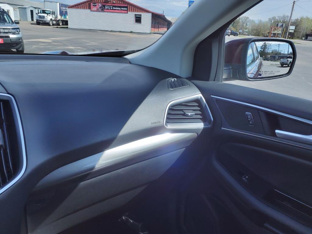 2017 Ford Edge SEL photo 19