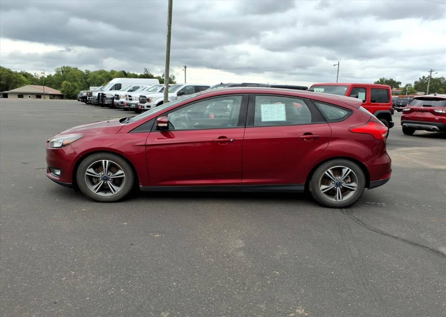 Used 2016 Ford Focus SE with VIN 1FADP3KE3GL225437 for sale in Minong, WI