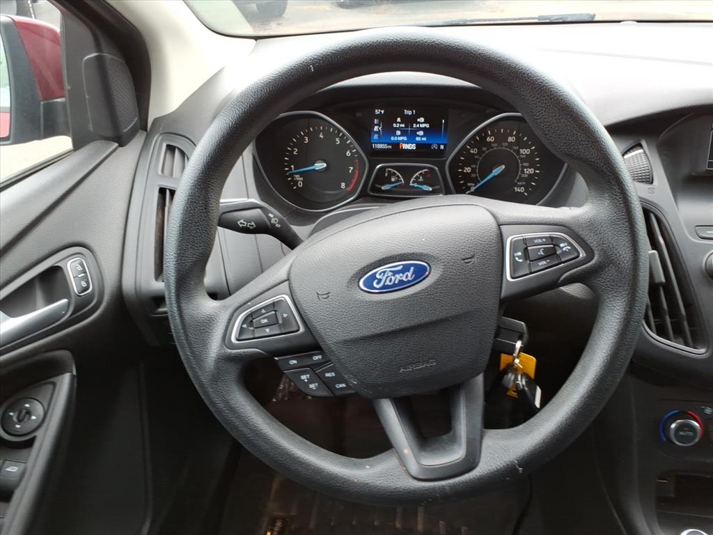 2016 Ford Focus SE photo 20