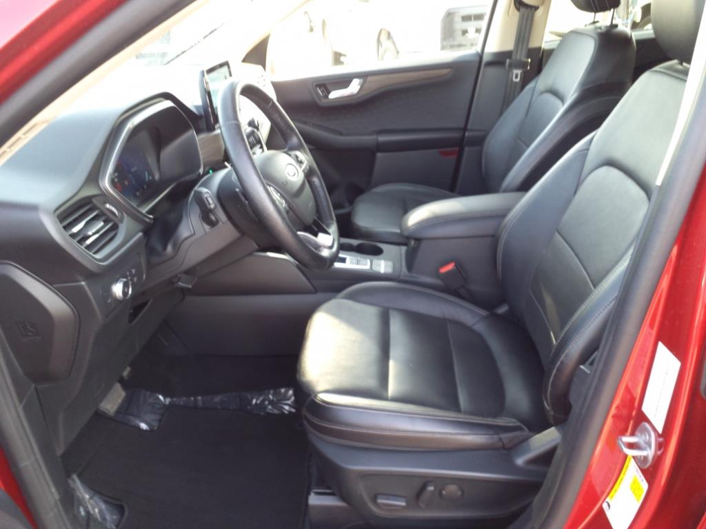 2020 Ford Escape Titanium photo 11