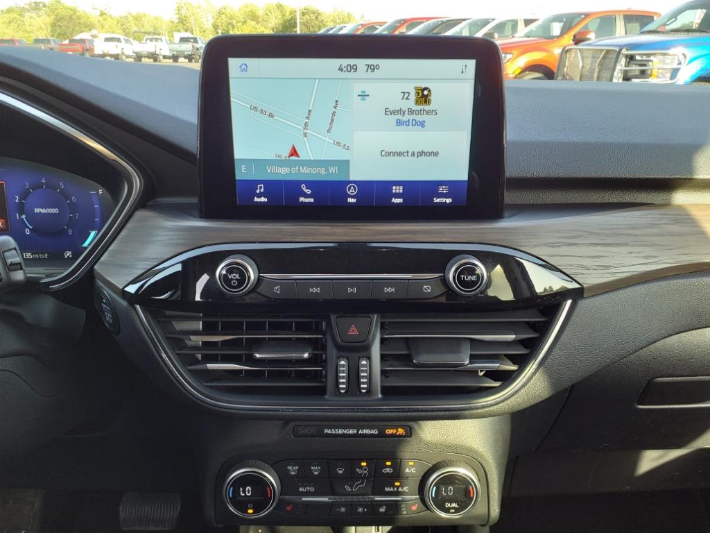 2020 Ford Escape Titanium photo 17