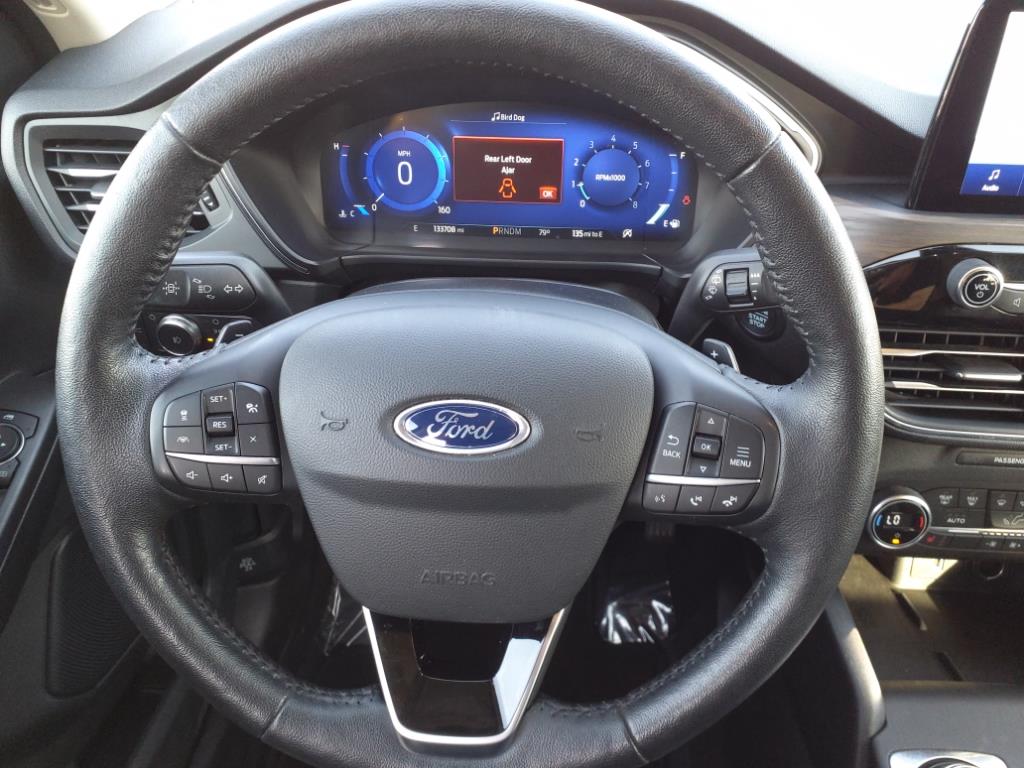 2020 Ford Escape Titanium photo 21