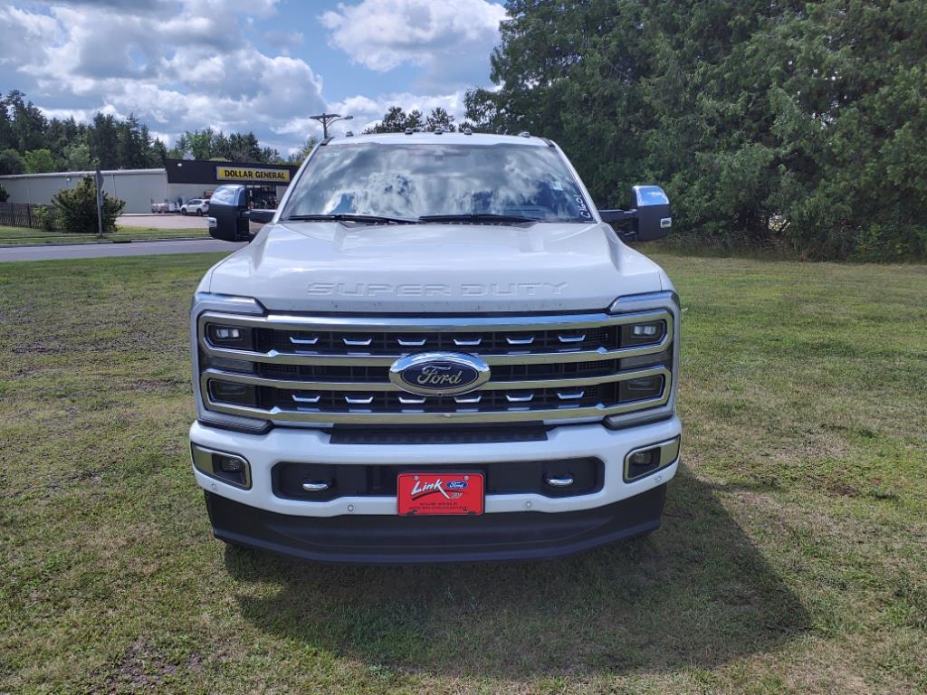 2024 Ford F-250 Platinum photo 4