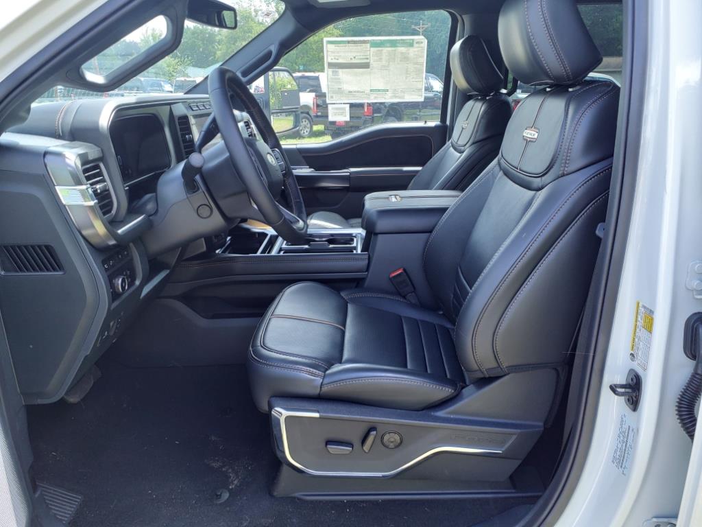 2024 Ford F-250 Platinum photo 5