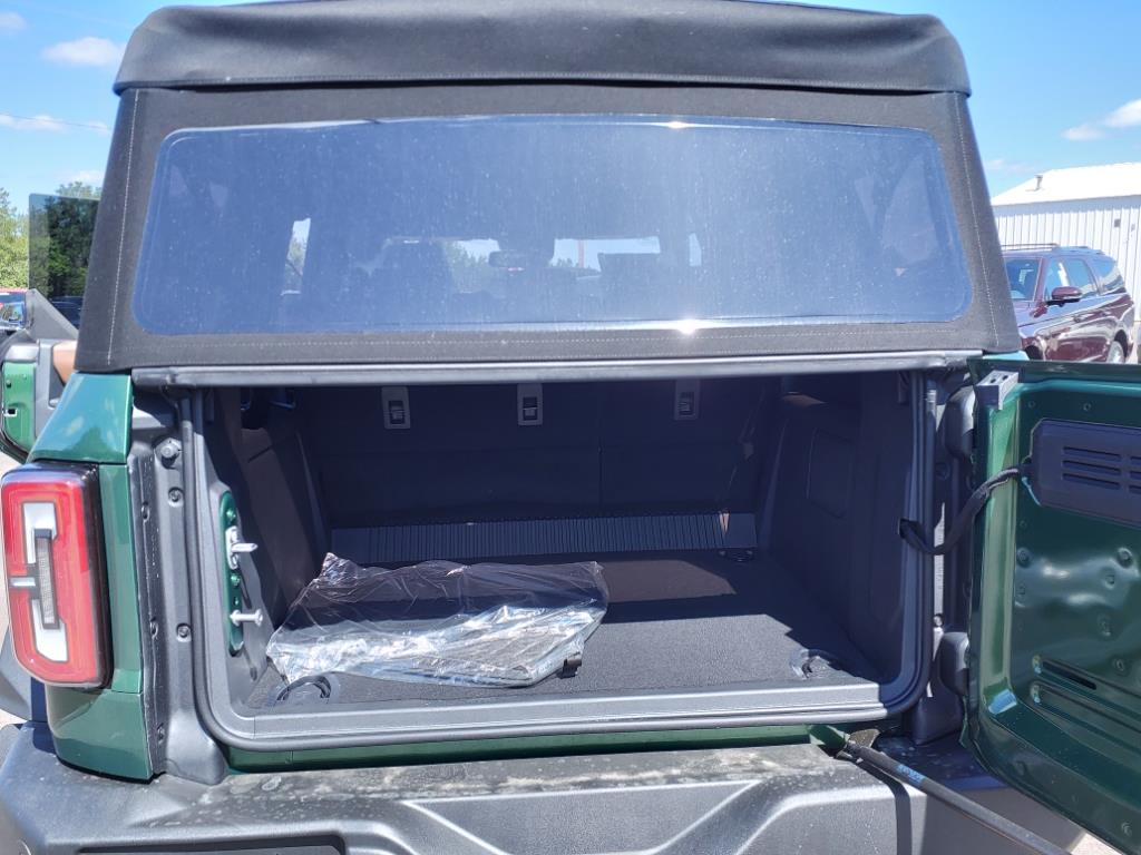 2024 Ford Bronco Outer Banks photo 5