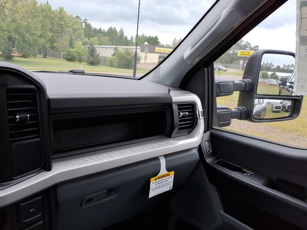 2025 Ford F-350 XL photo 10