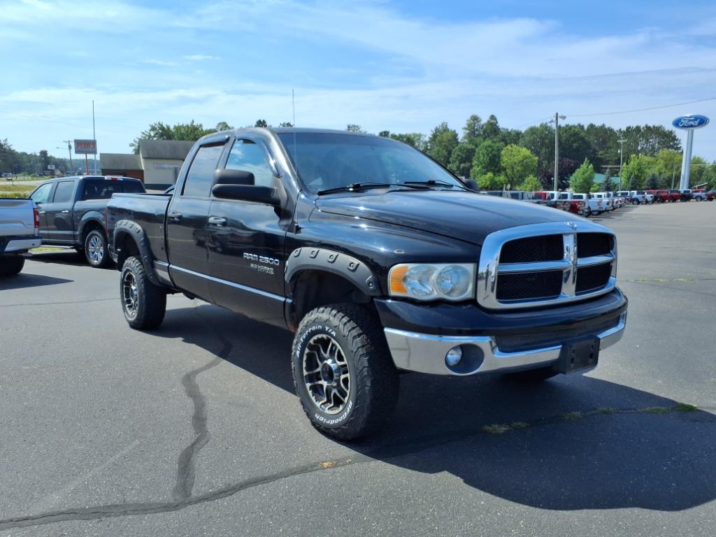 2004 Dodge Ram SLT photo 8