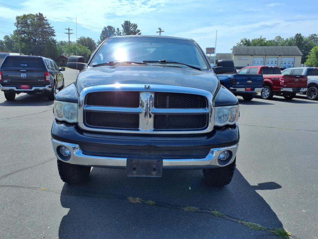 2004 Dodge Ram SLT photo 9