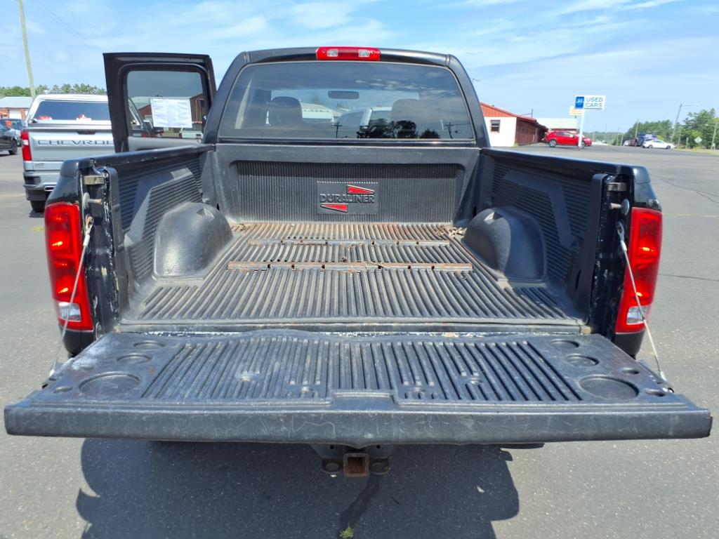2004 Dodge Ram SLT photo 15