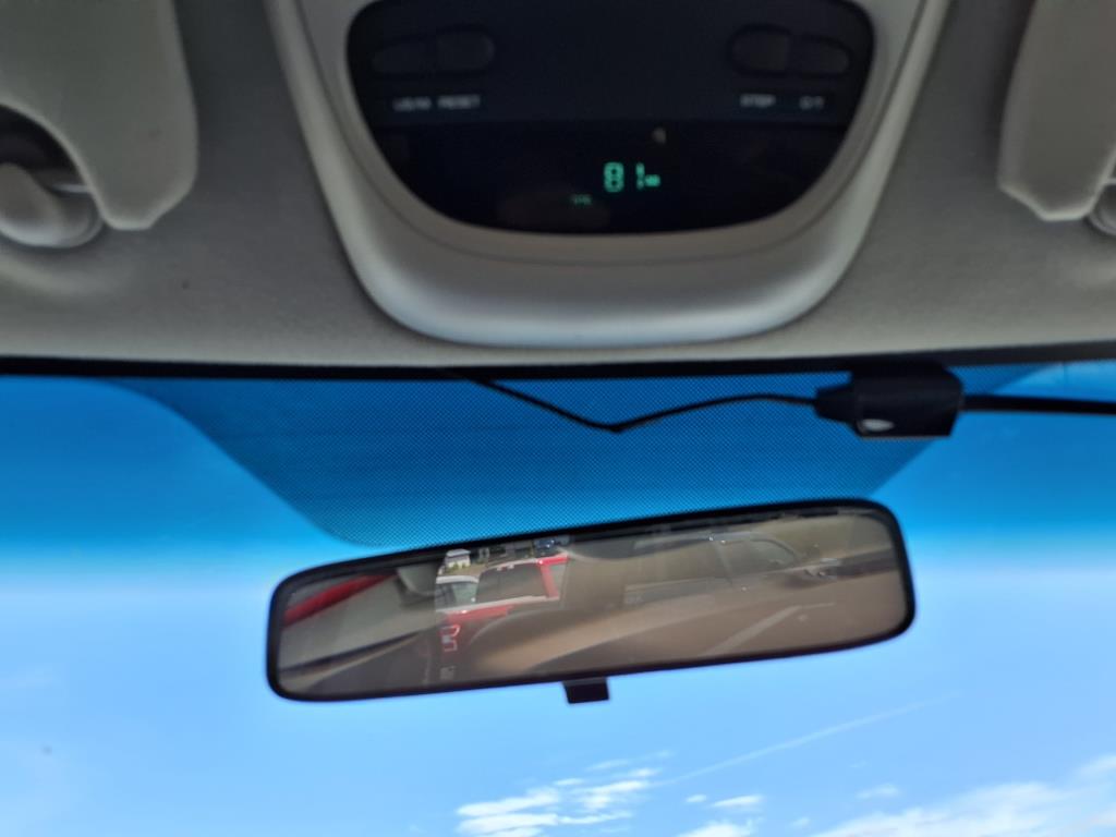 2004 Dodge Ram SLT photo 17