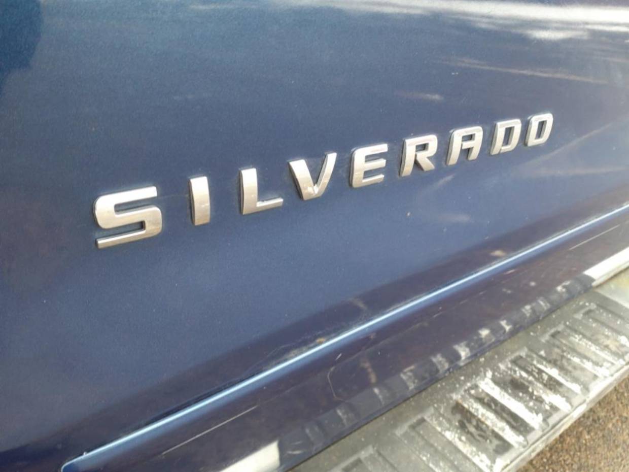 Used 2015 Chevrolet Silverado 1500 LT with VIN 1GCVKREC9FZ401798 for sale in Minong, WI