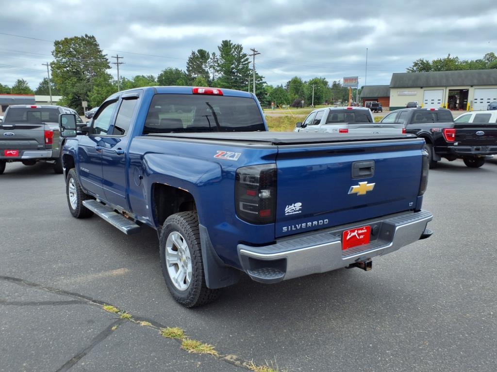 2015 Chevrolet Silverado 1500 LT photo 3