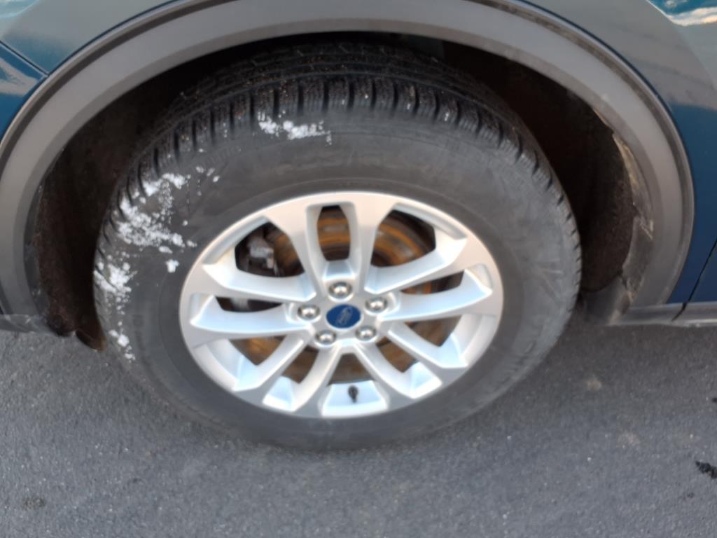 2020 Ford Escape SE photo 9