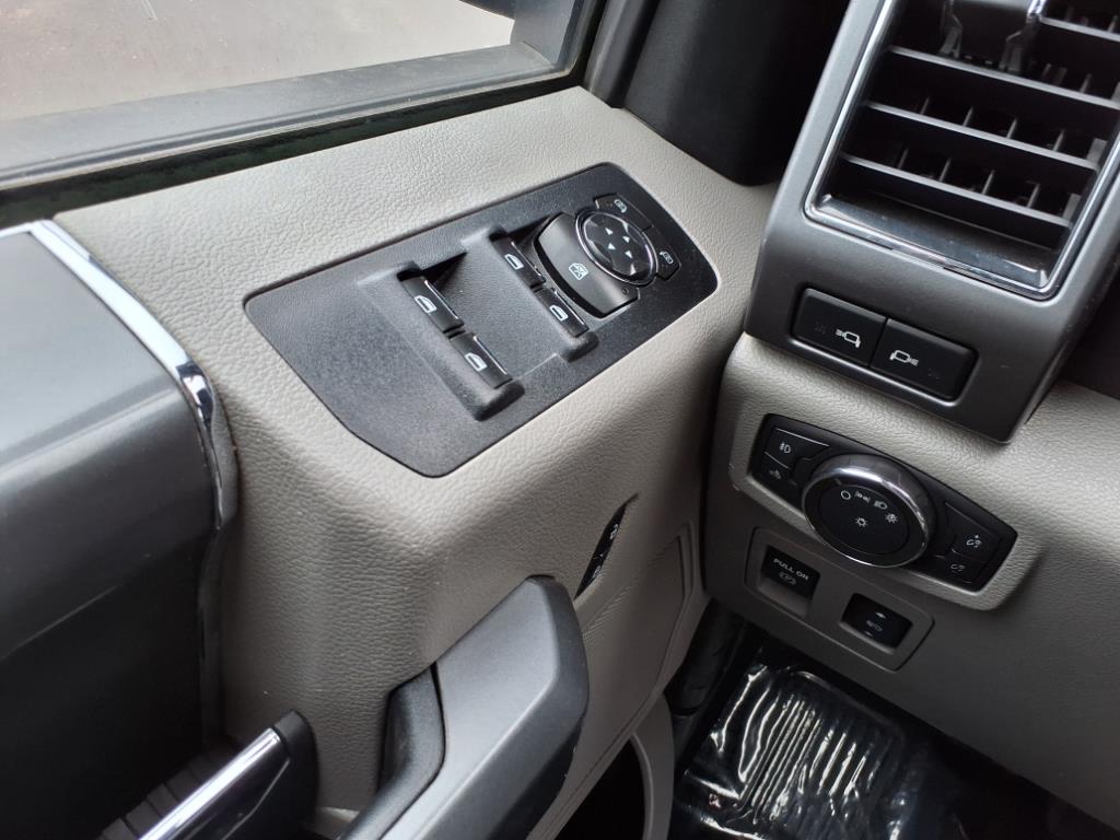 2018 Ford F-150 XLT photo 19