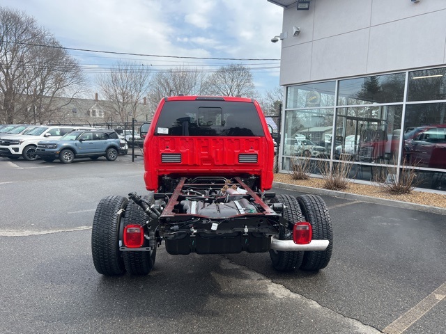 2025 Ford F-350 photo 5