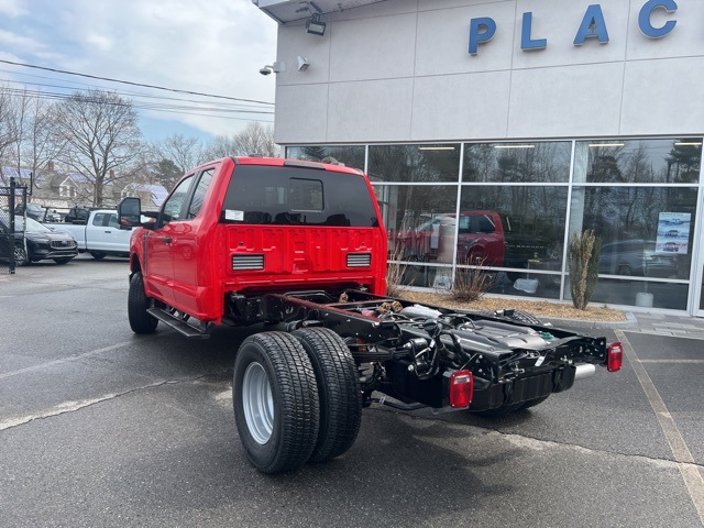 2025 Ford F-350 photo 6
