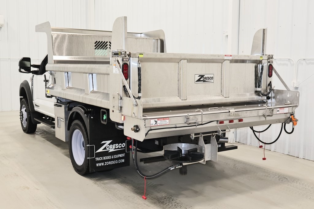 2024 Ford F-550 photo 3