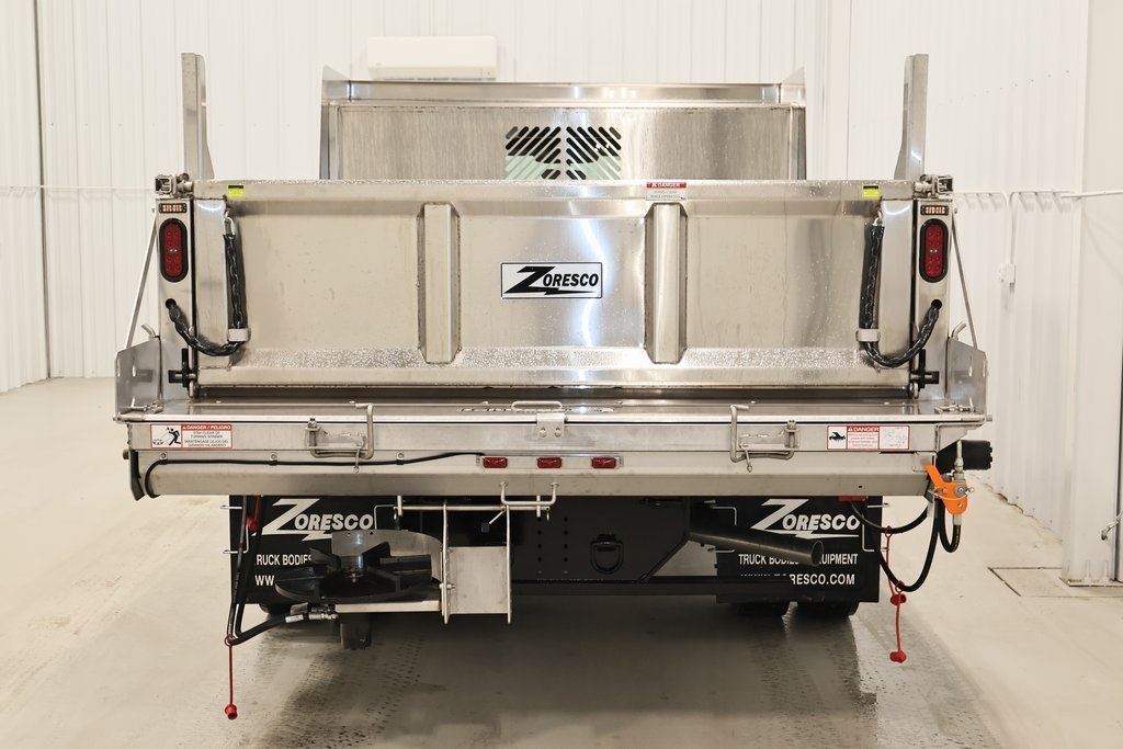 2024 Ford F-550 photo 4