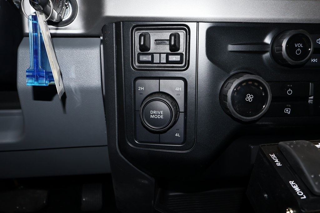 2024 Ford F-550 photo 13
