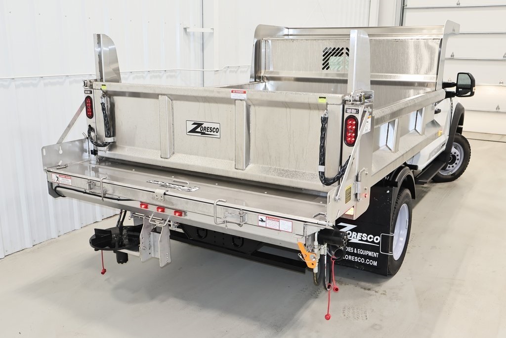 2024 Ford F-550 photo 24