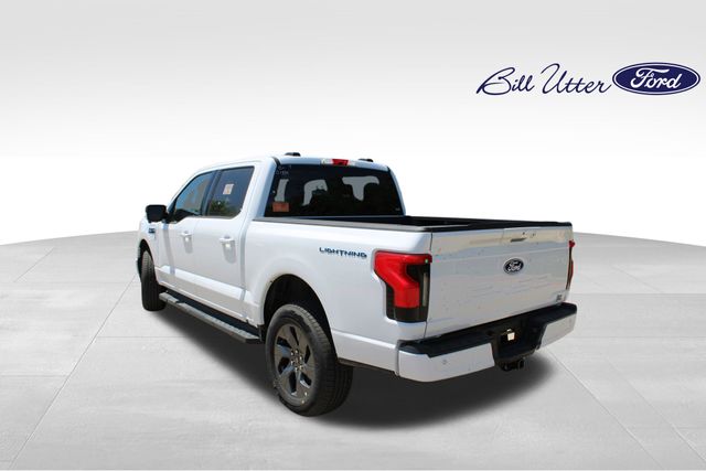 2025 Ford F-150 Lightning photo 4