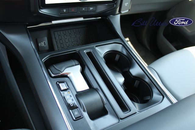 2025 Ford F-150 Lightning photo 12