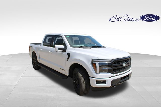2025 Ford F-150 Lariat photo 2
