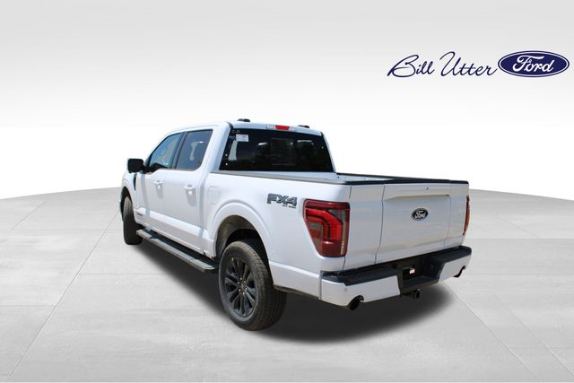2025 Ford F-150 Lariat photo 4