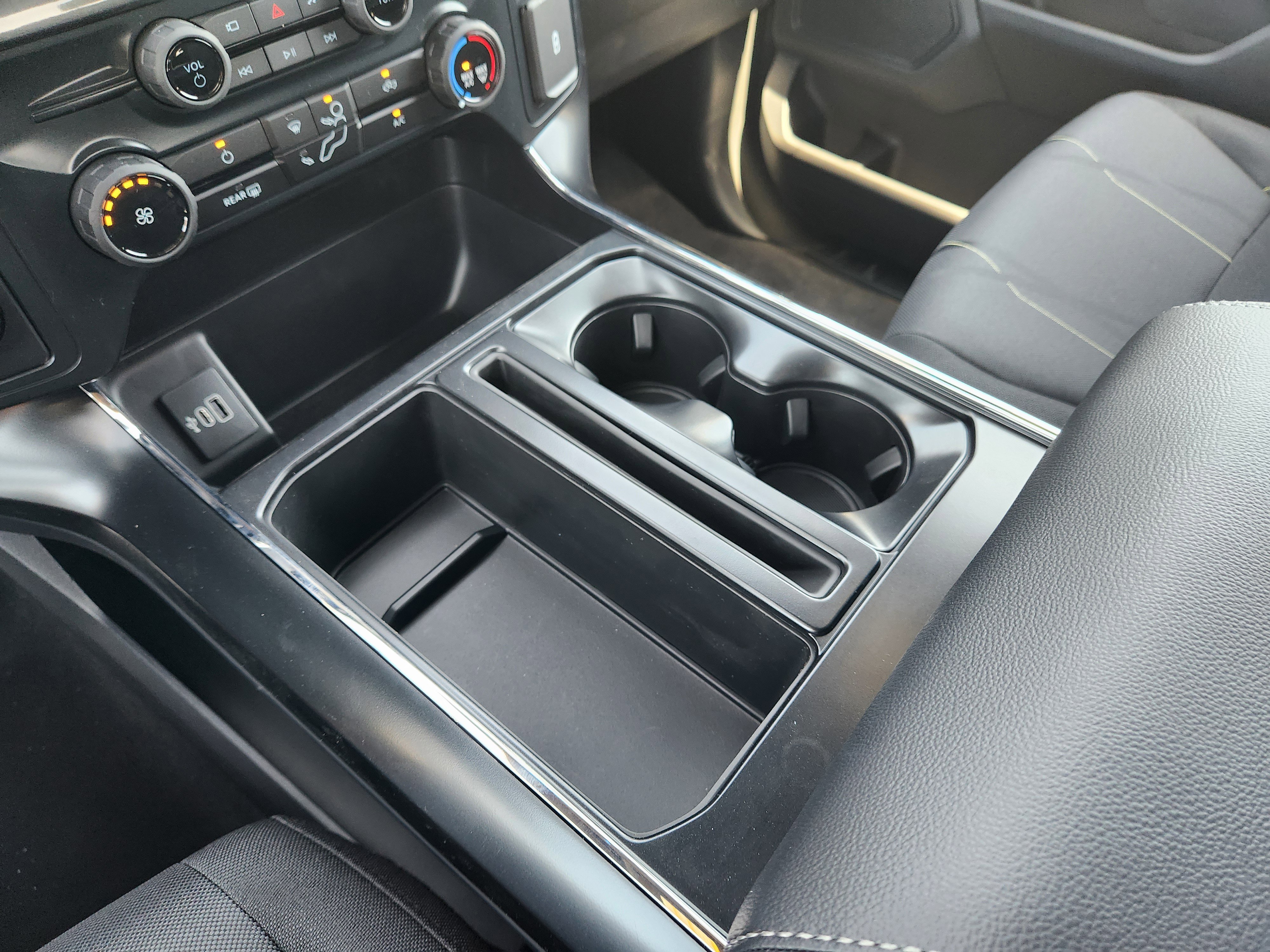 2025 Ford F-150 STX photo 14