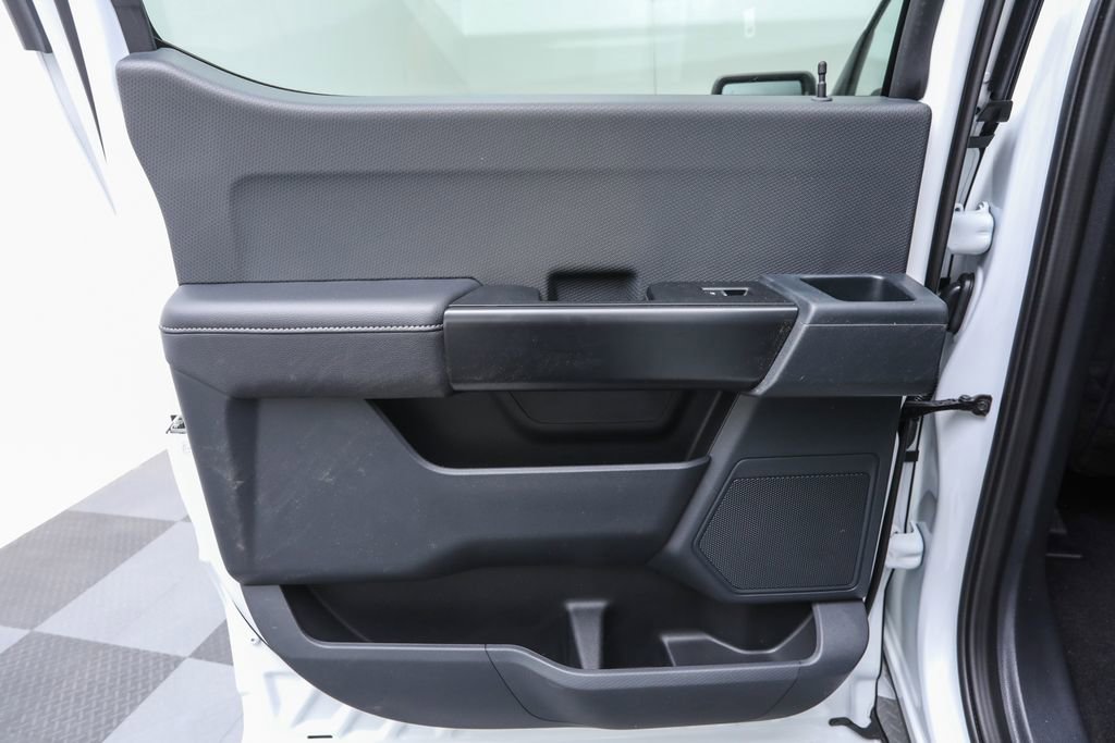 2025 Ford F-150 STX photo 13