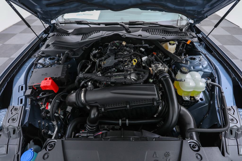 2025 Ford Mustang Premium photo 15