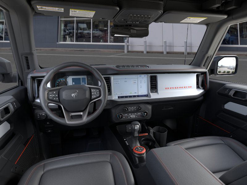 2025 Ford Bronco First Edition photo 9