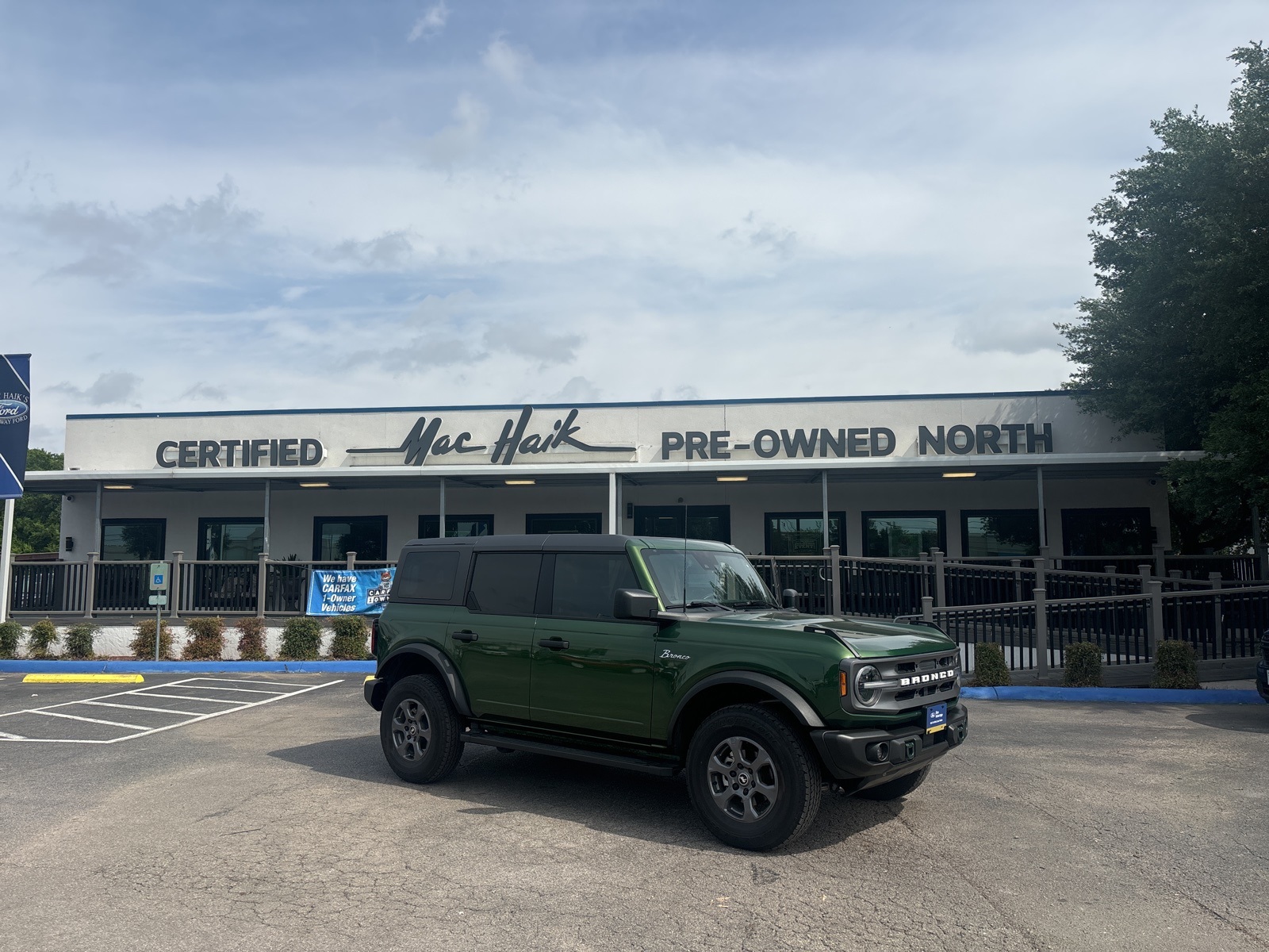 Certified 2024 Ford Bronco 4-Door Big Bend with VIN 1FMDE7BHXRLA13098 for sale in San Antonio, TX