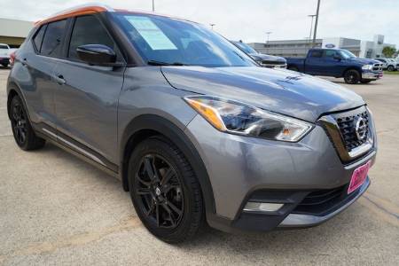 2020 Nissan Kicks SR
