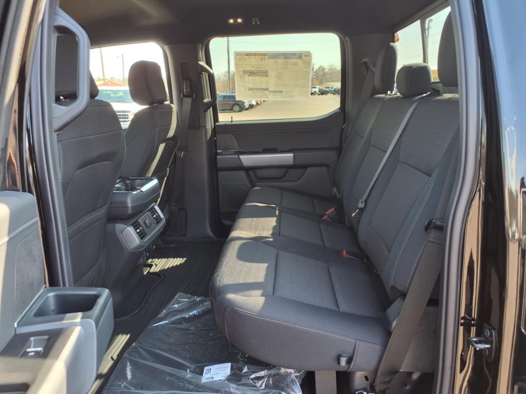 2025 Ford F-150 XLT photo 5