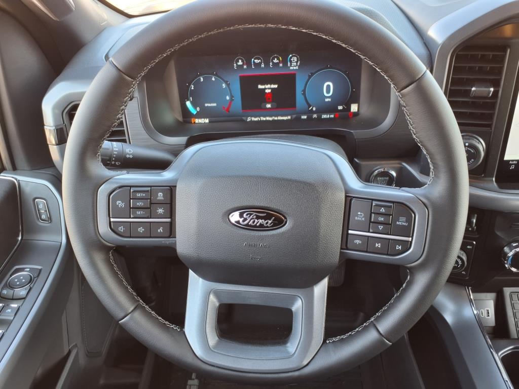 2025 Ford F-150 XLT photo 12