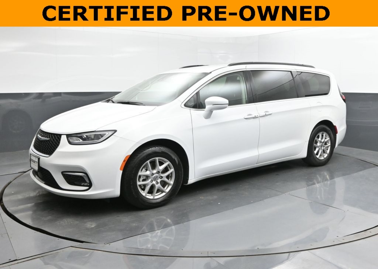 Certified 2022 Chrysler Pacifica Touring L with VIN 2C4RC1BG3NR234905 for sale in Houston, TX