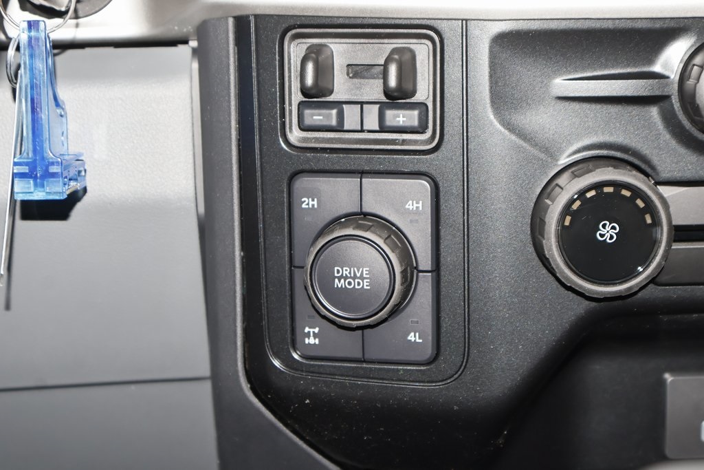 2025 Ford F-350 photo 18