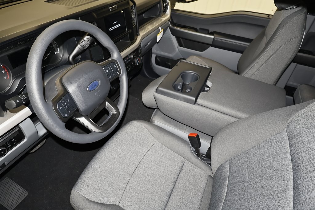 2025 Ford F-350 photo 23