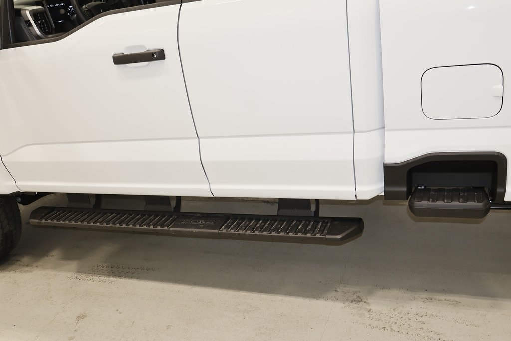 2025 Ford F-350 photo 30