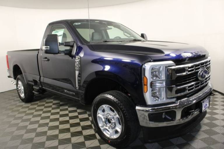 2025 Ford Super Duty F-350 SRW XLT
