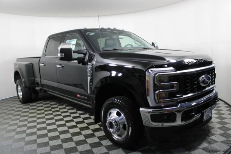 2025 Ford Super Duty F-350 DRW LARIAT